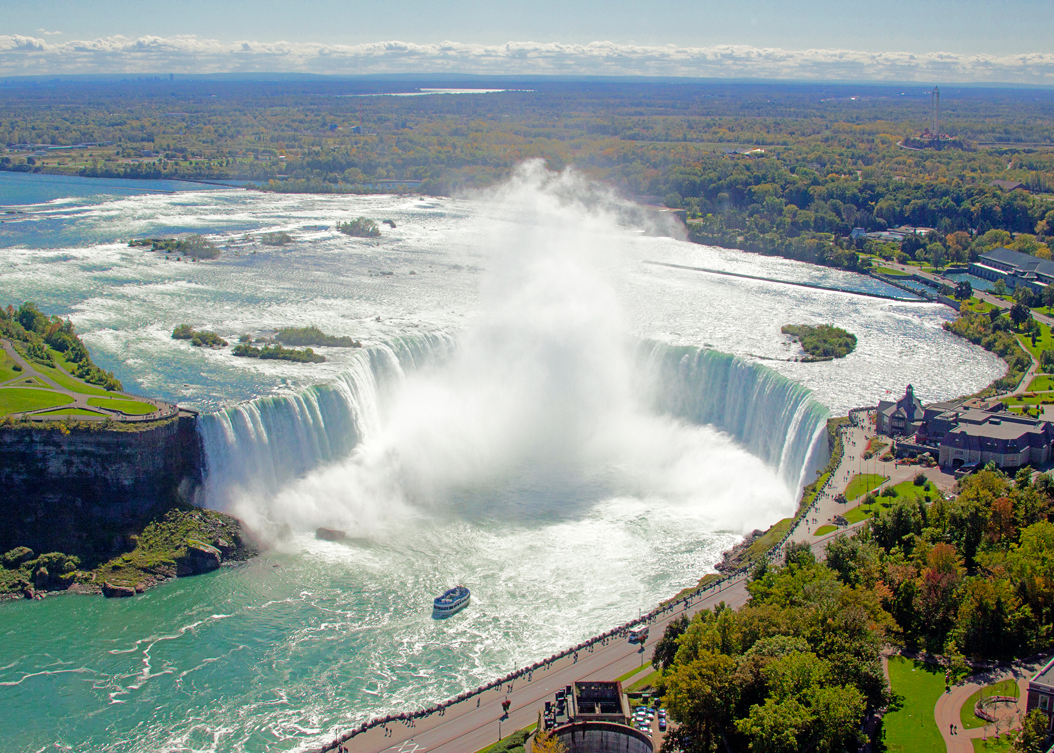 advantage/img/tours/2023/5/niagara-mist-CVO-6173.jpg