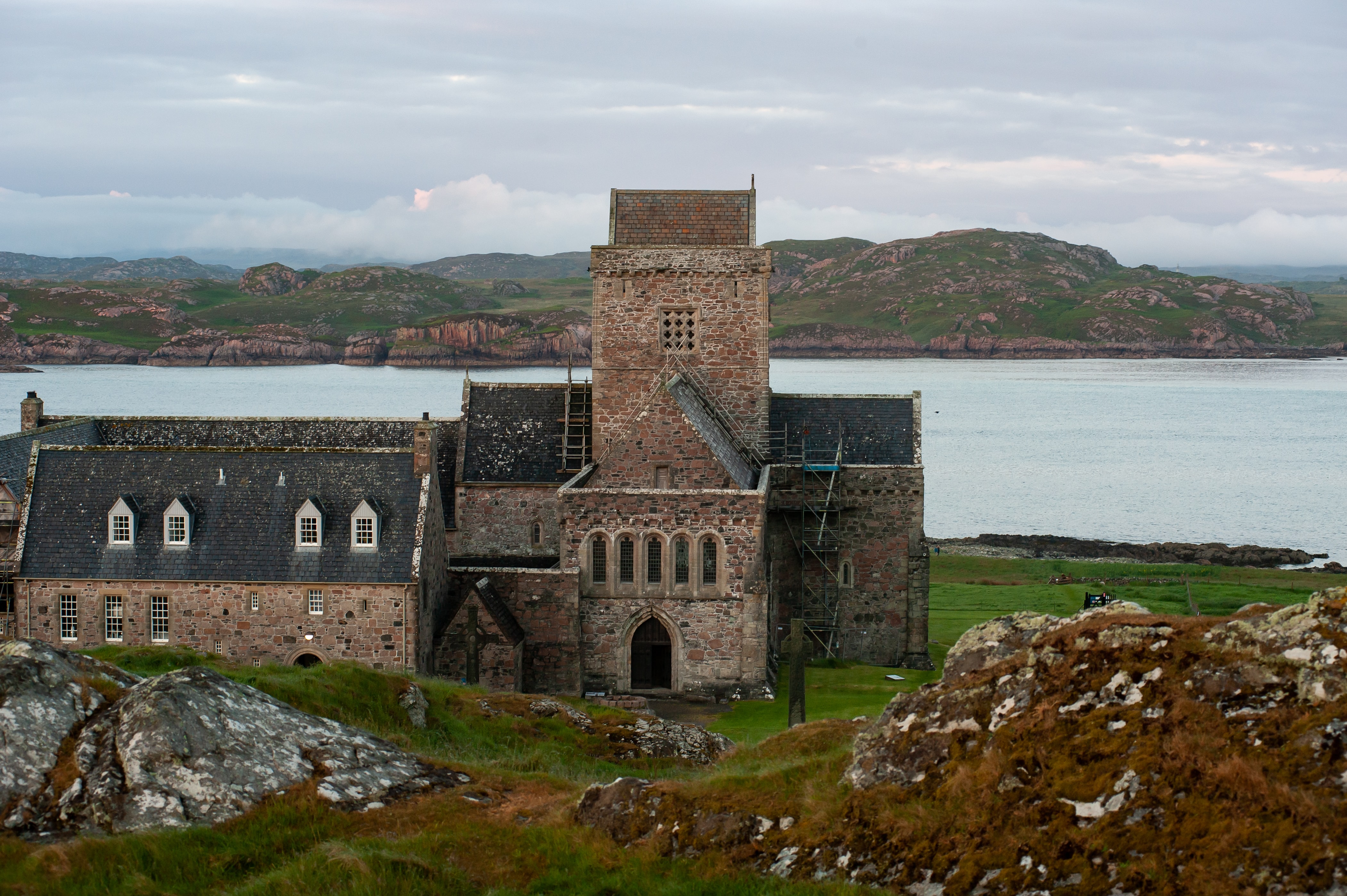 Scotland: Land of Lore & Legend