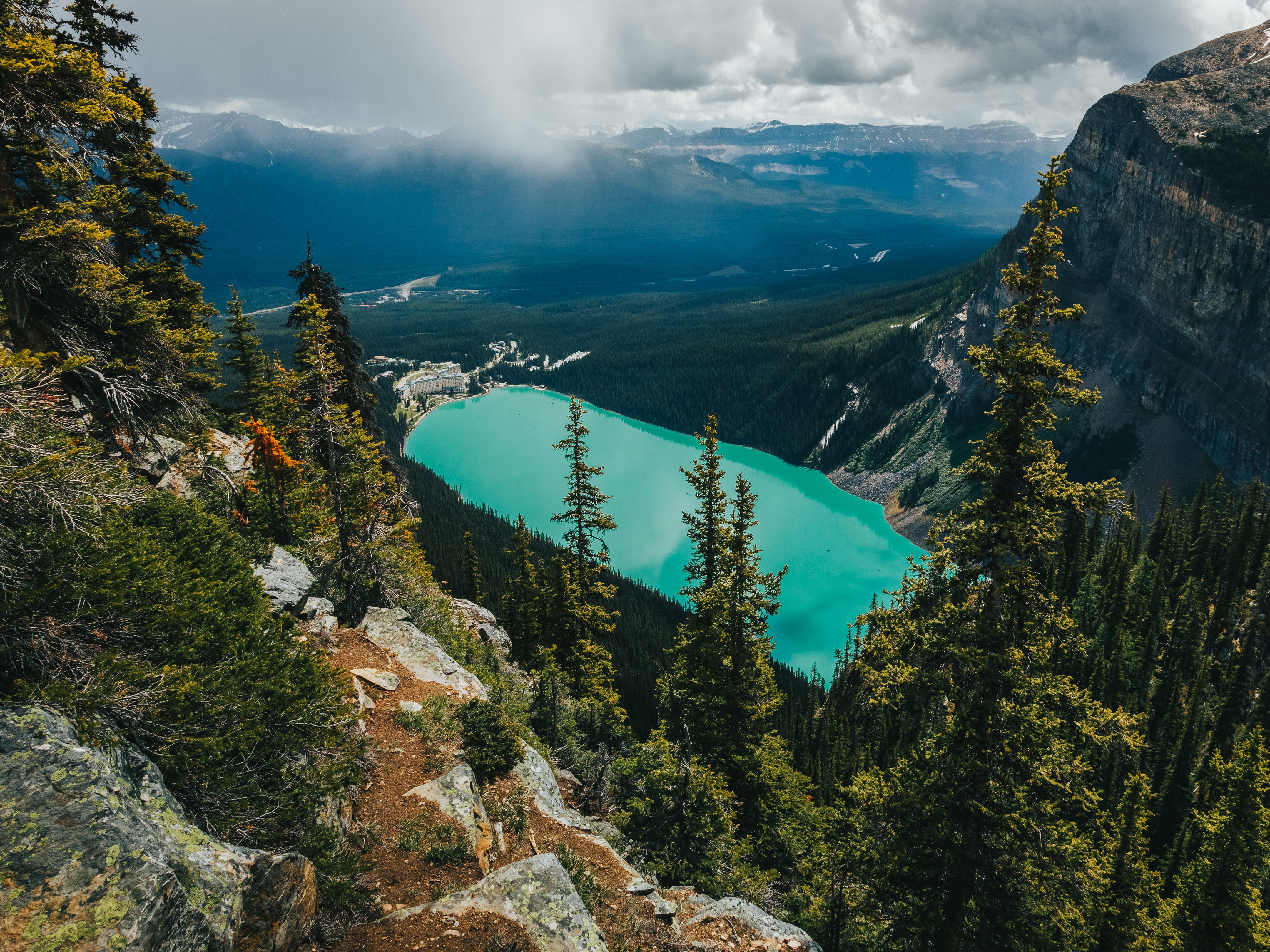 Canadian Rockies & Jasper featuring Rocky Mountaineer