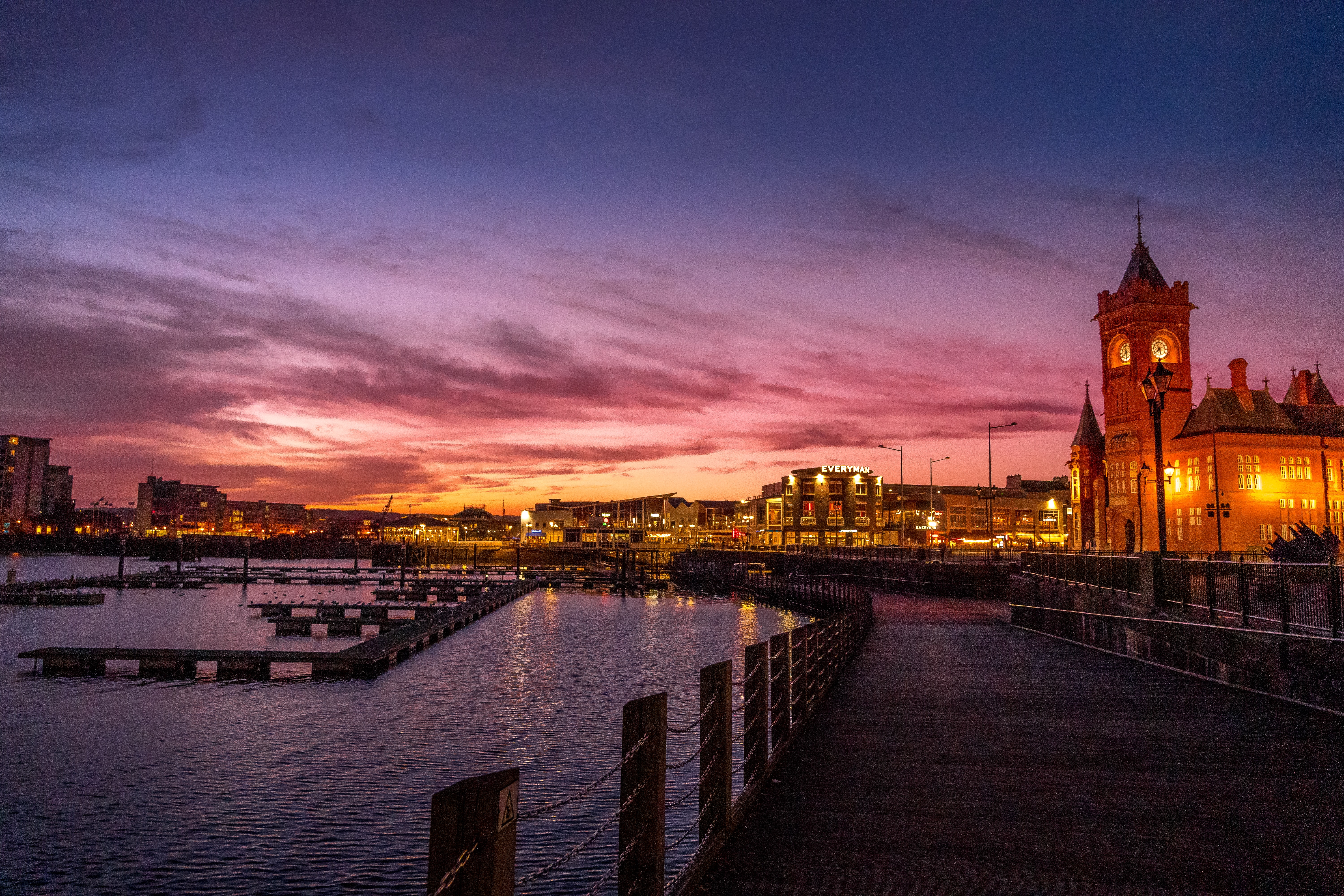 Exploring Britain and Ireland featuring the Royal Edinburgh Military Tattoo