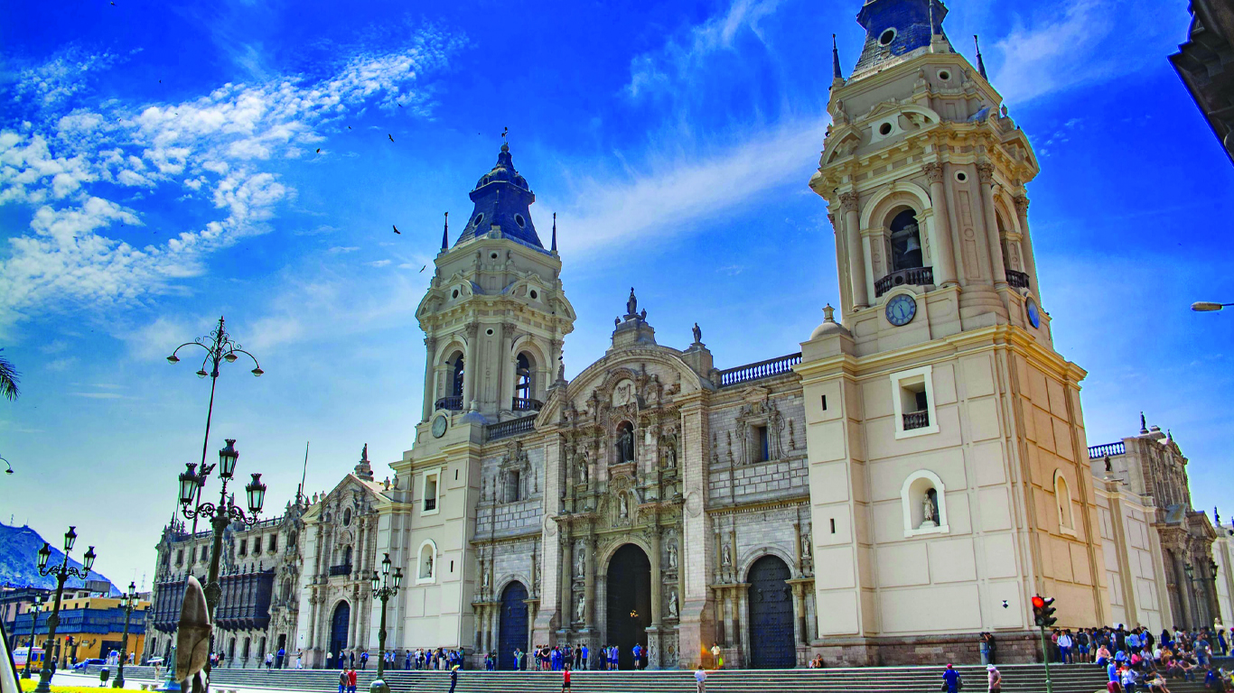 Machu Picchu & Galapagos Wonders featuring a 4-Night Cruise to the South Islands