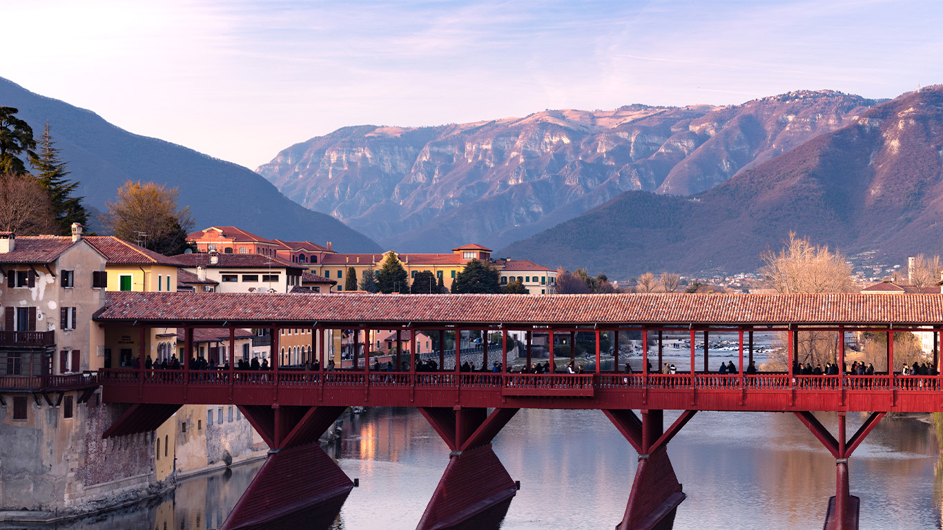 Spotlight on Northern Italy featuring Venice, Verona & the Dolomites