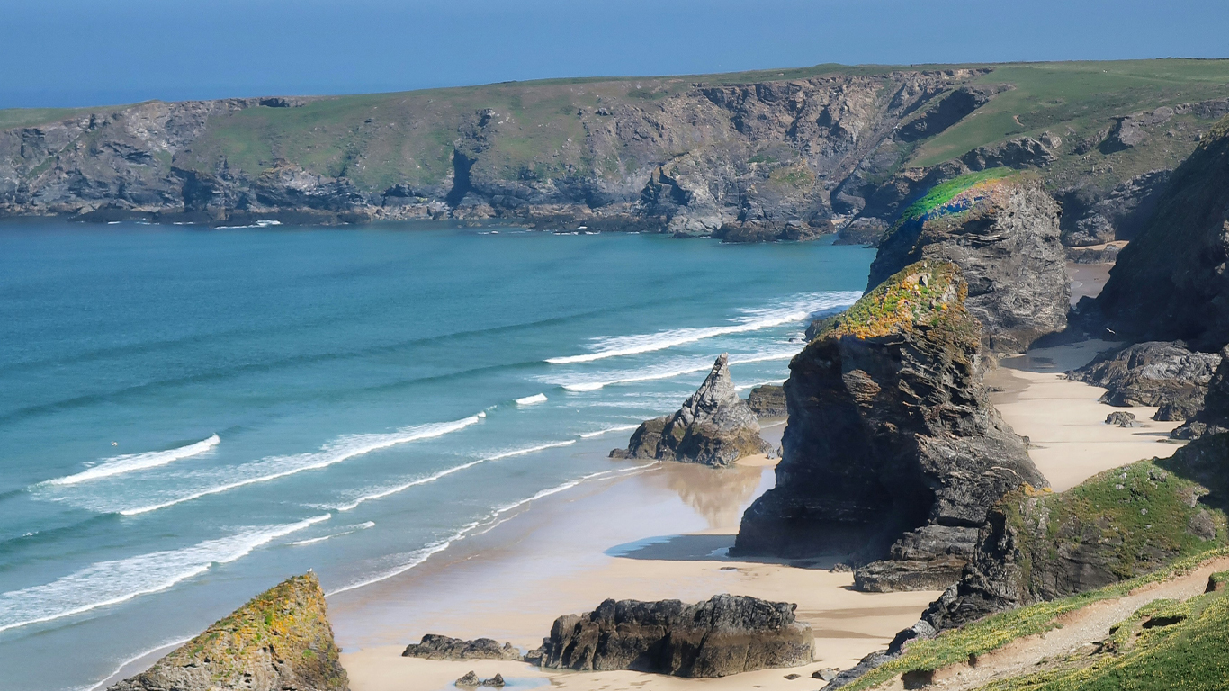 Shades of the English Countryside featuring London, Cornwall & The Cotswolds