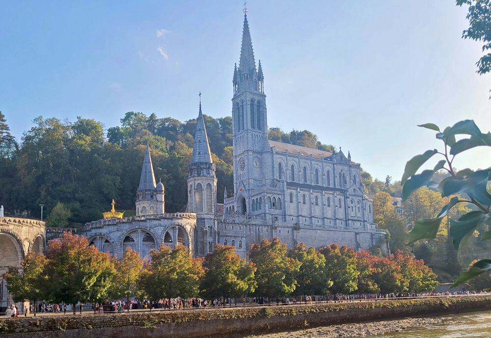 Pilgrimage to Fatima & Lourdes with Barcelona
